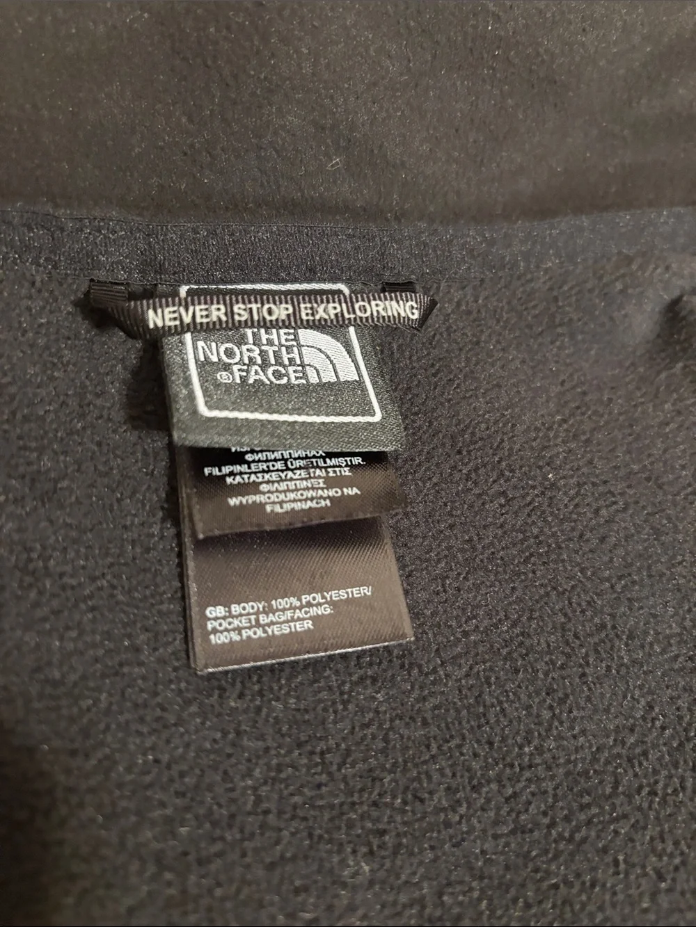 The North Face Men’s Black Full-Zip Fleece Jacket with High Collar